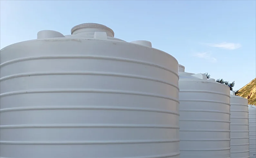 金川塑料大桶怎么选？PE/PP材质区别及选购指南